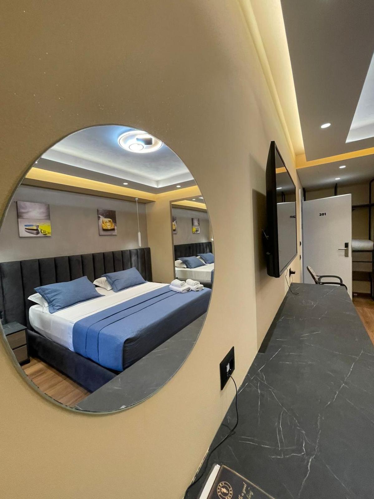 Peaky Hotel Durrës Exterior foto