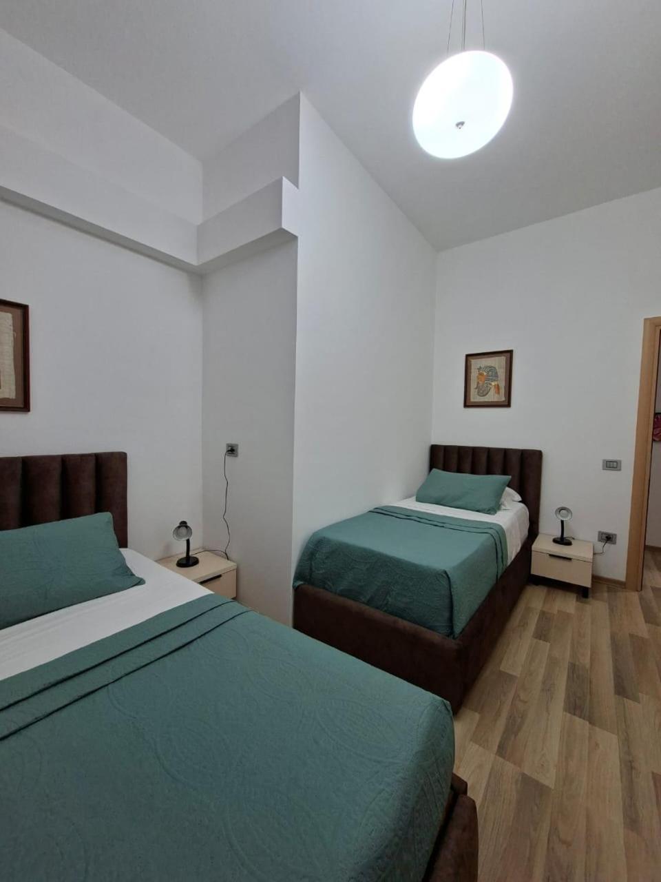Peaky Hotel Durrës Exterior foto